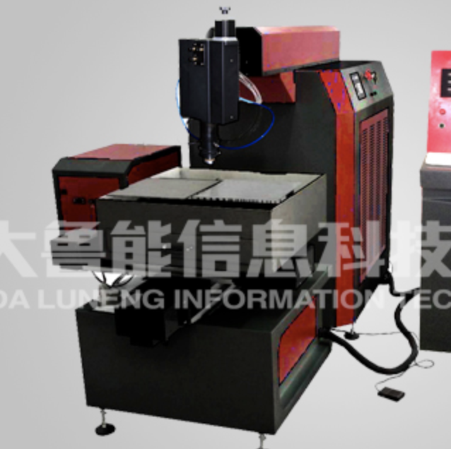 SD-YAG0505-600W金属激光切割机
